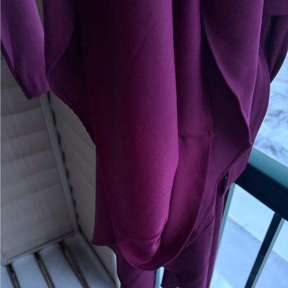 🆕 Taylor Burgundy Belted Long Sleeve V-Neck Fit & Flare Dress Size 8 Midi Hi-Low - Picture 13 of 16